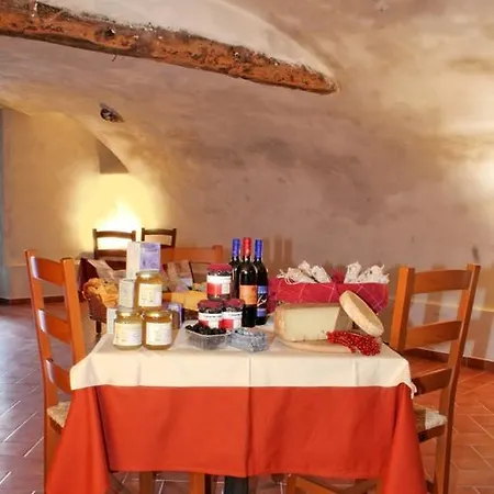 Agroturismo Agriturismo Roncadizza Lumaghera *