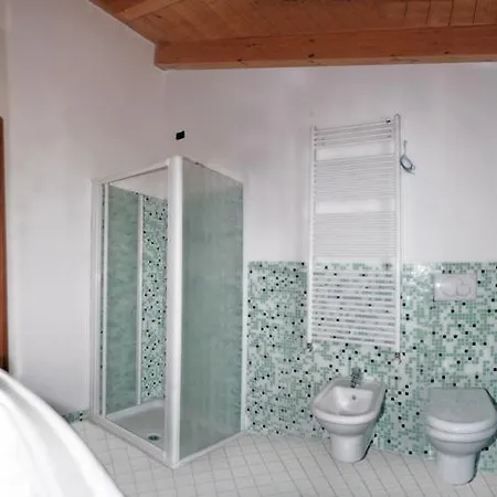 Agriturismo Roncadizza Lumaghera Bauernhof